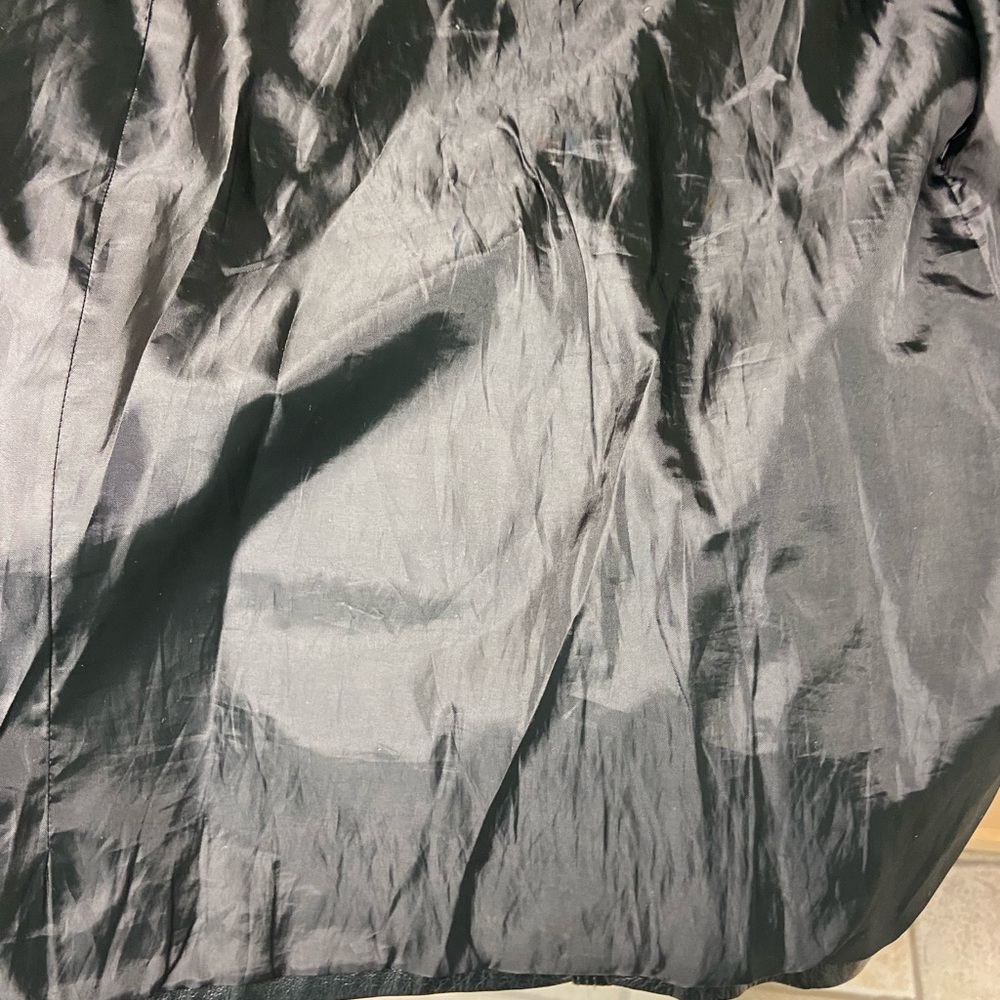 VEUC closet staple Leather blazer - Picture 6 of 8